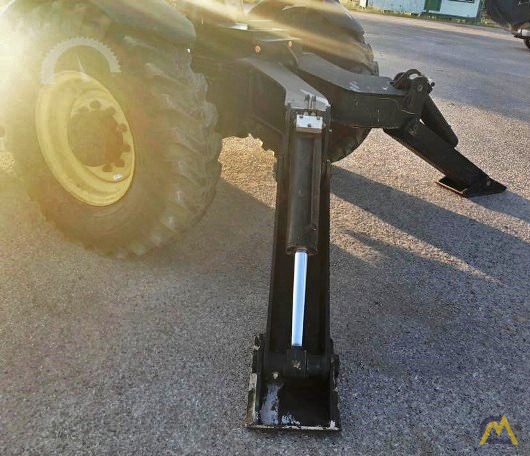 10,000 lb. CAT TL1055 Telehander 6