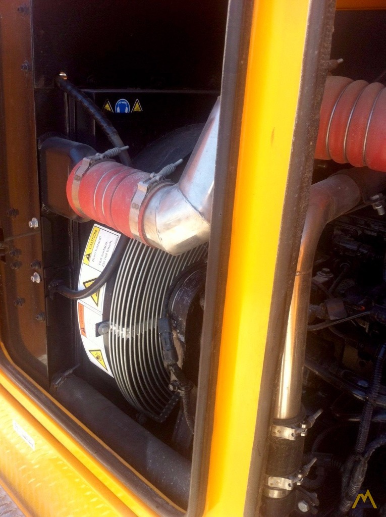 Sany SCC8100 100-ton Lattice Boom Crawler Crane 10