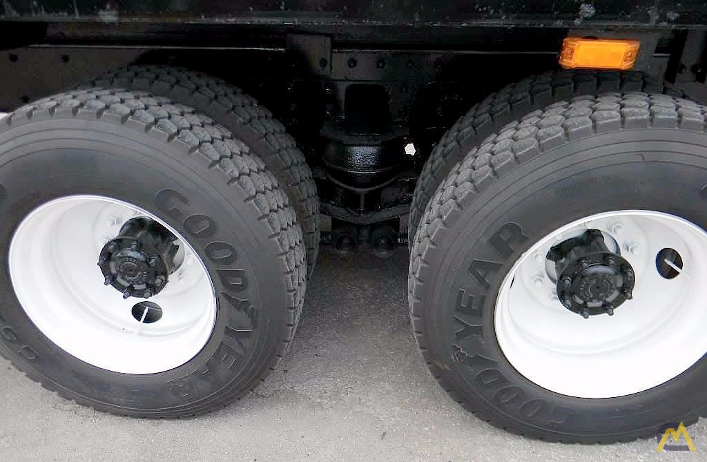 National 437A 10-Ton Boom Truck Crane 6