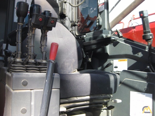 110t Manitowoc 11000-1 Lattice Boom Crawler Crane  16
