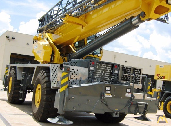 Grove RT9130E-2 130-Ton Rough Terrain Crane 3