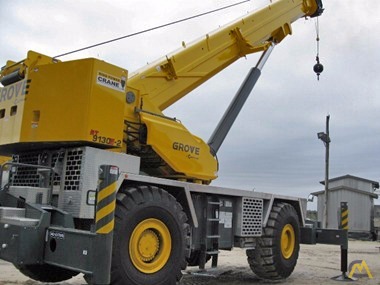 Grove RT9130E-2 130-Ton Rough Terrain Crane 3