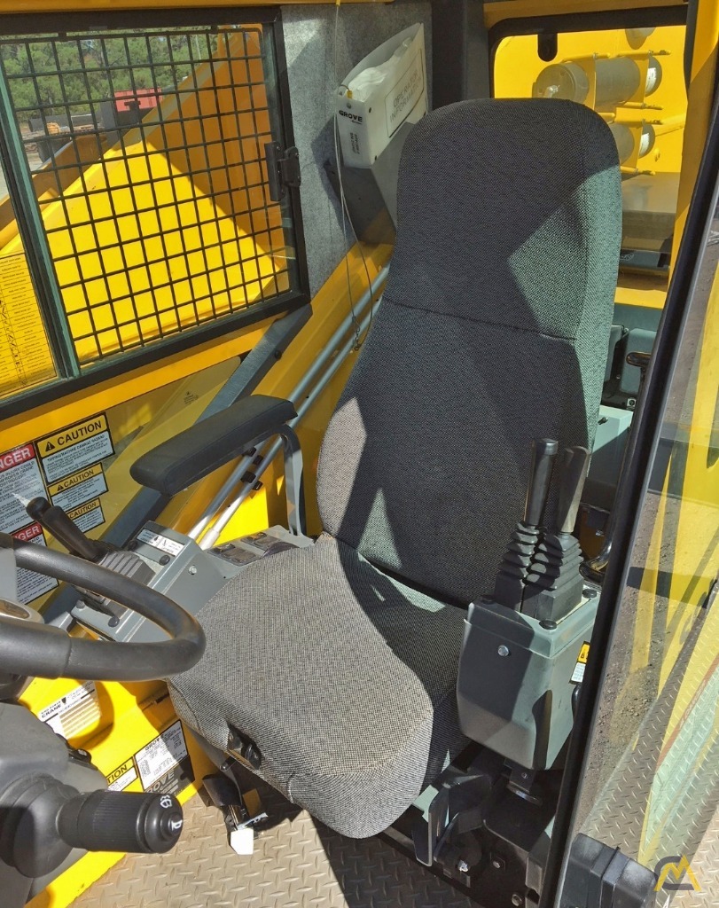 Grove RT9130E 130-ton Rough Terrain Crane 2