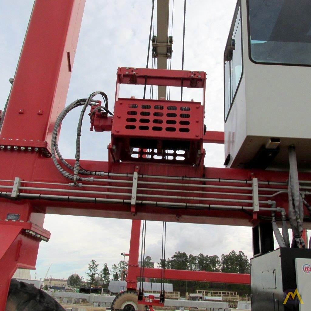 Shuttlelift ISL 70B Rubber Tire Gantry Crane140000 lb capacity For