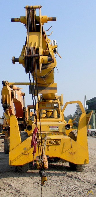 Pettibone 30MK 15-Ton Down Cab Rough Terrain Crane 6