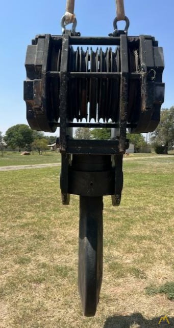 165-ton Gunnebo Johnson Hook block 3