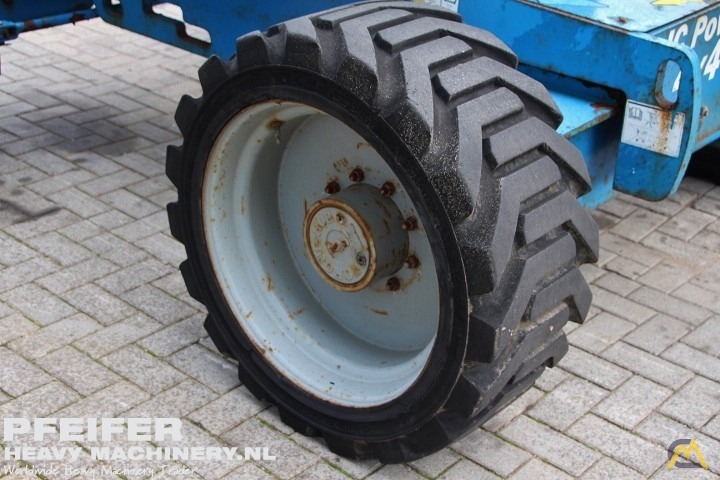 16m Genie Z45/25 RT Articulating Boom Lift 16