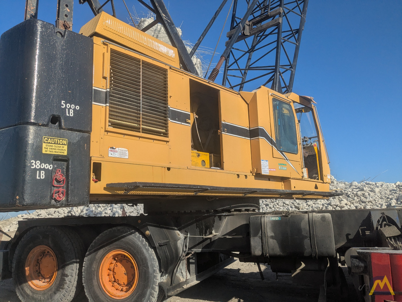 American 800 Series / 8470 Lattice Boom Conventional Truck Crane 2
