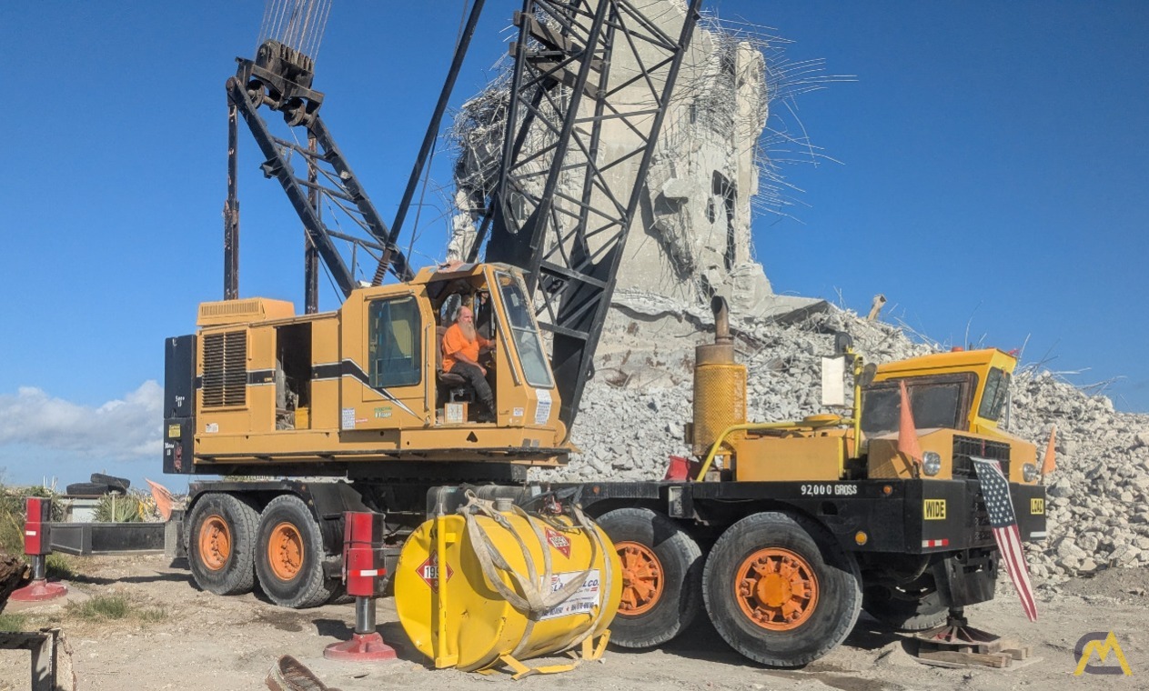 American 800 Series / 8470 Lattice Boom Conventional Truck Crane 1