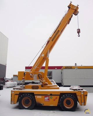 18t Broderson IC-250-3C Carry Deck Crane 3