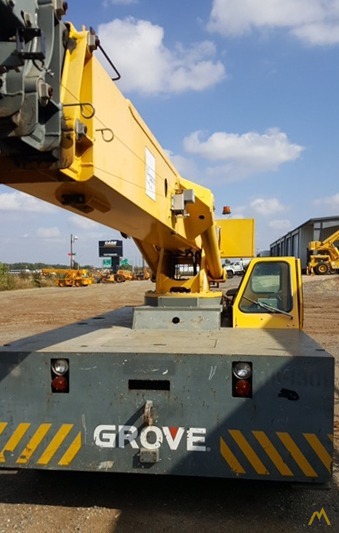 Grove YB5518 18-ton Industrial Carry Deck Crane 2