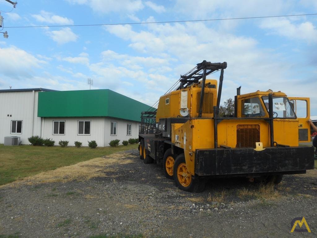 1974 P&H 440TC 40-Ton Lattice Boom Truck Crane 3