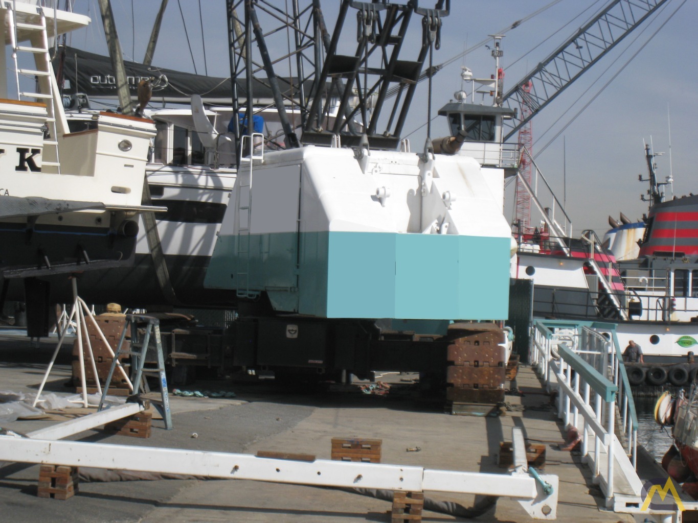 1975 Manitowoc 2900WC 70-Ton Lattice Boom Crawler Crane; CranesList ID: 489 8