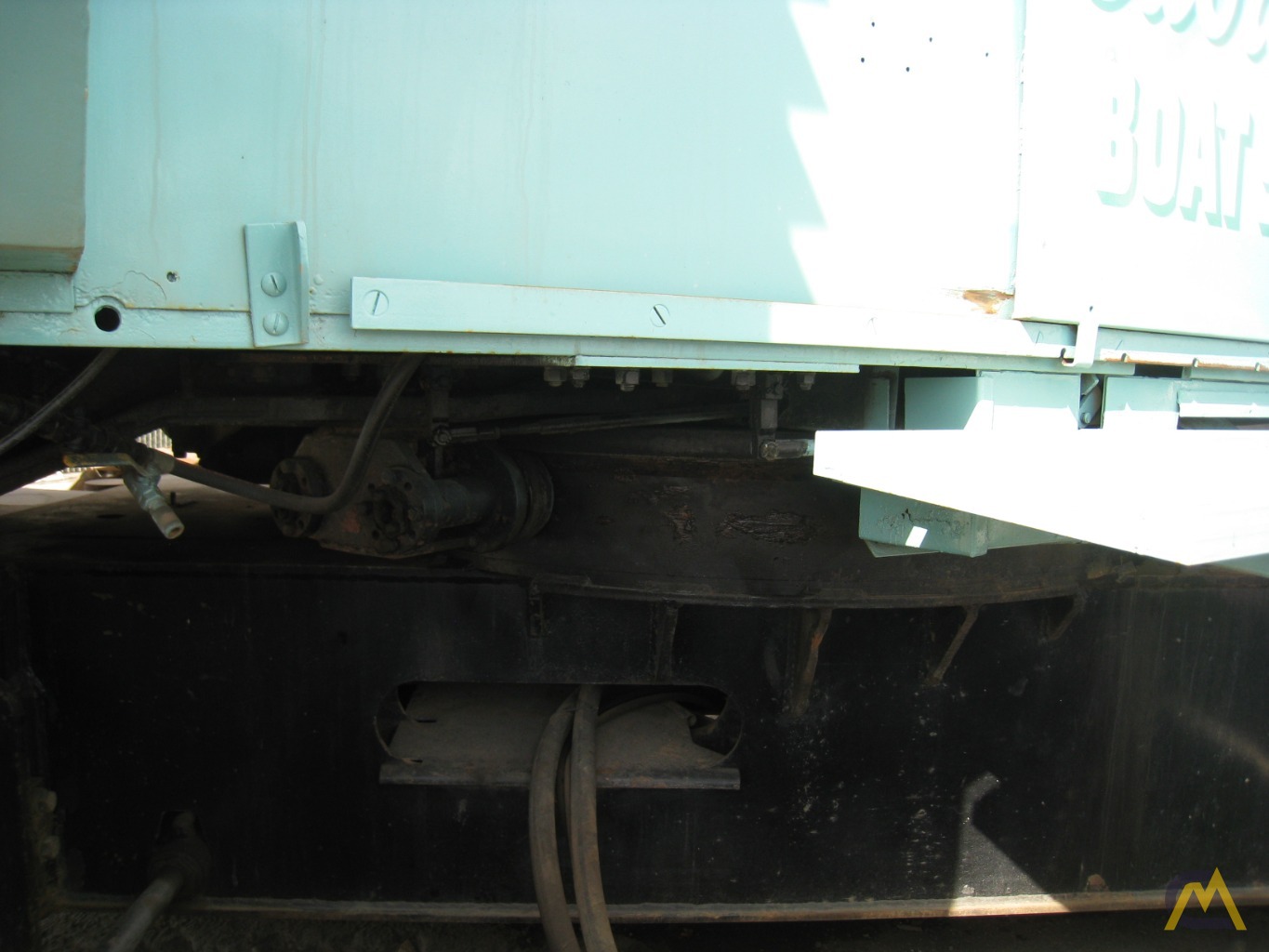 1975 Manitowoc 2900WC 70-Ton Lattice Boom Crawler Crane; CranesList ID: 489 23