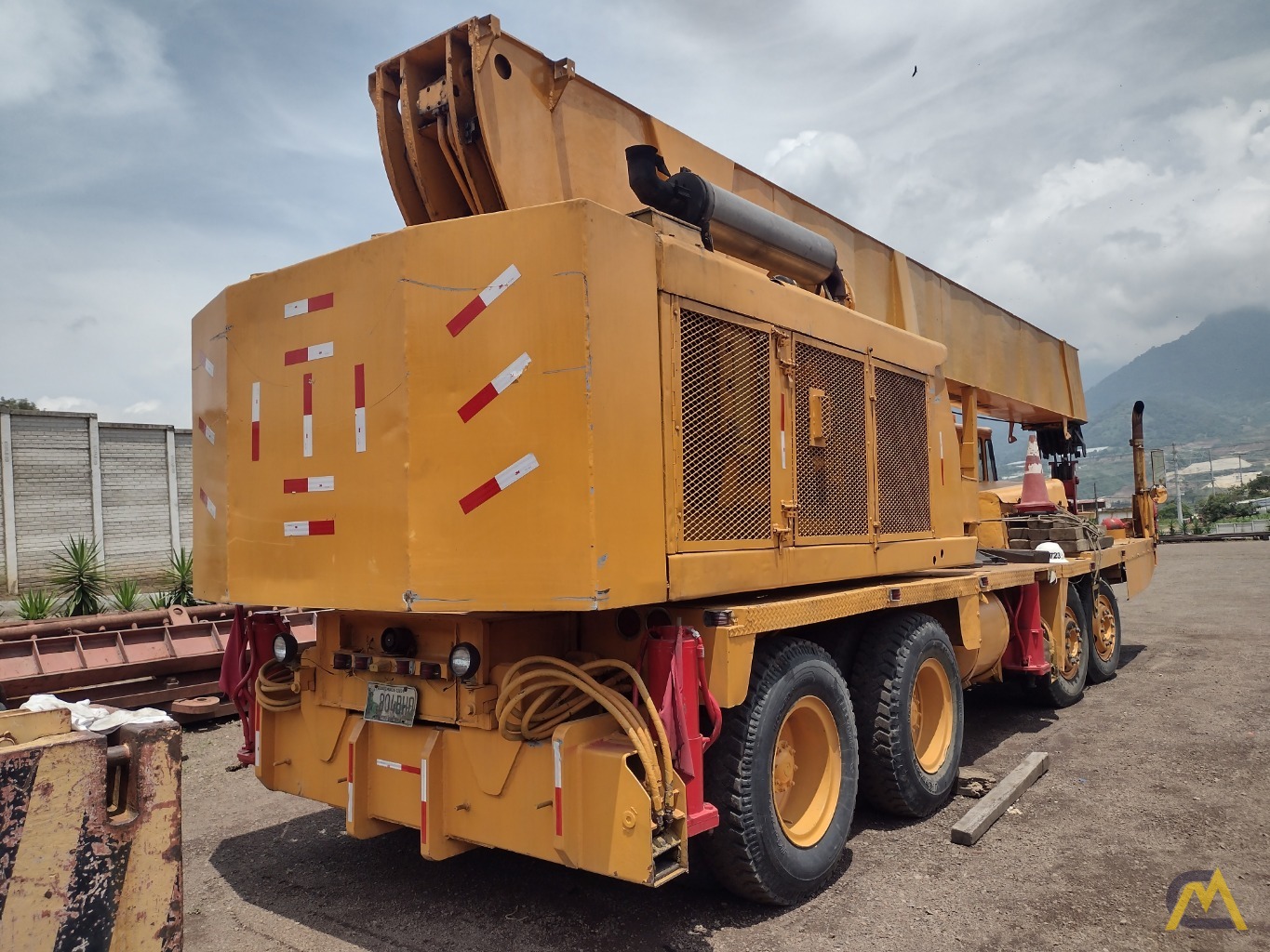 1978 Lorain MC30H 30Ton Hydraulic Truck Crane CranesList ID 583 For