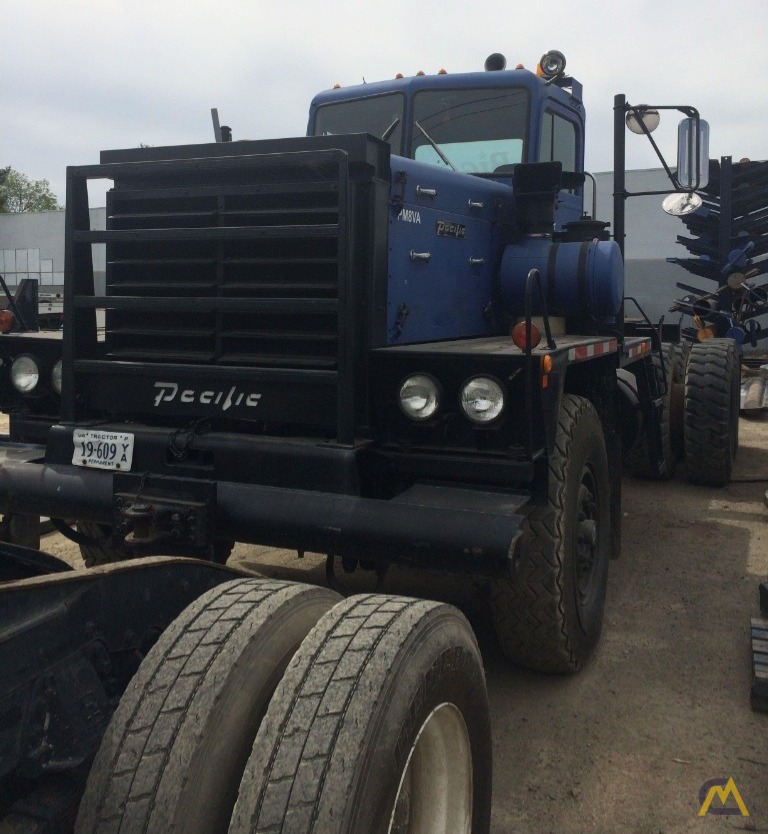 1982 Pacific P12W Truck 0