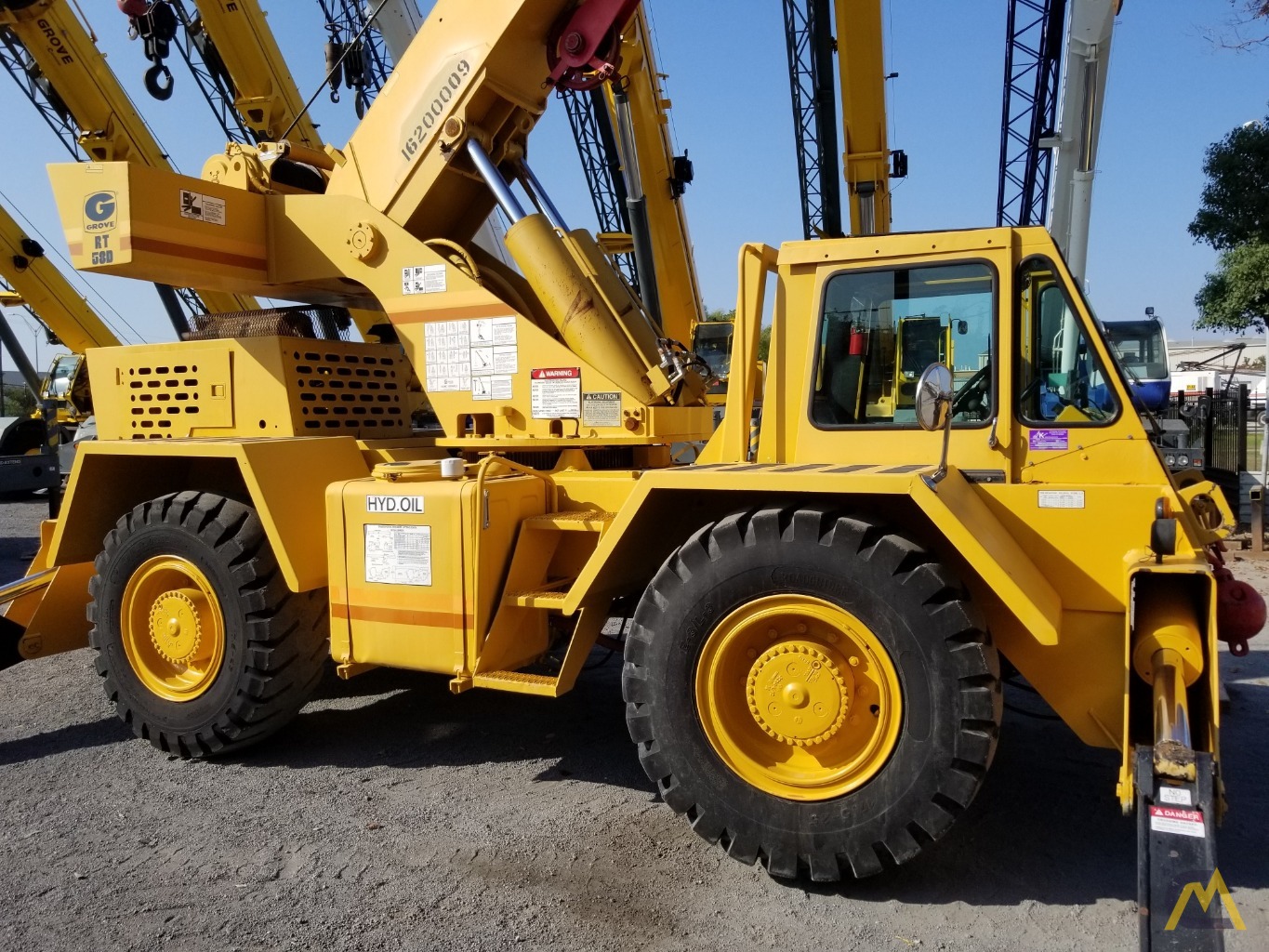 1990 Grove RT58D 20-Ton Down Cab Rough Terrain Crane 3
