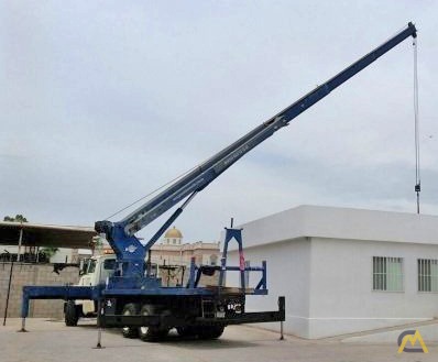 1997 Manitex 30100 30-Ton Boom Truck Crane 8’ Wide Ford 3 Axle; CranesList ID: 92 2