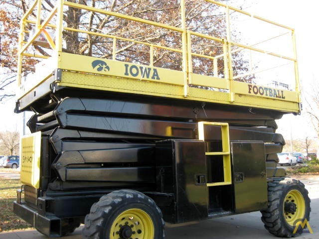 1997 SKYJACK 8841 SCISSOR LIFT 1