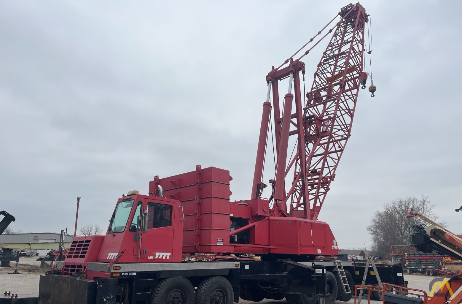 1999 Manitowoc 777T Lattice Boom Truck Crane 0