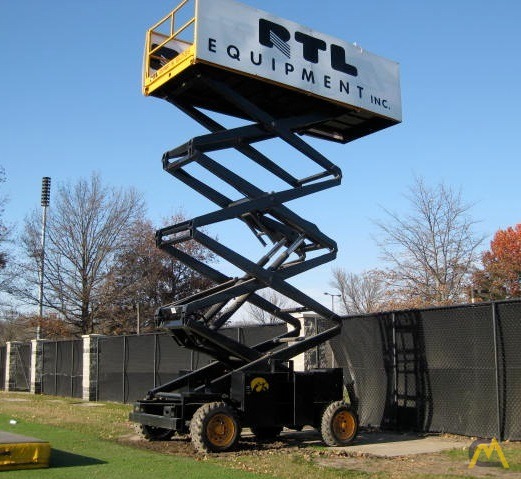 1999 SKYJACK 8841 SCISSOR LIFT 0