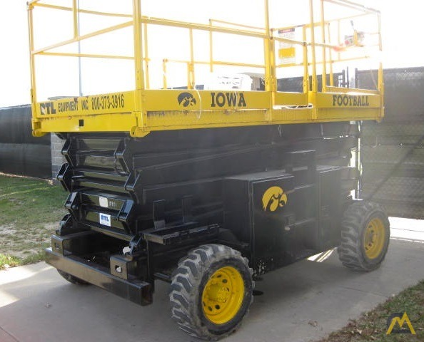 1999 SKYJACK 8841 SCISSOR LIFT 2