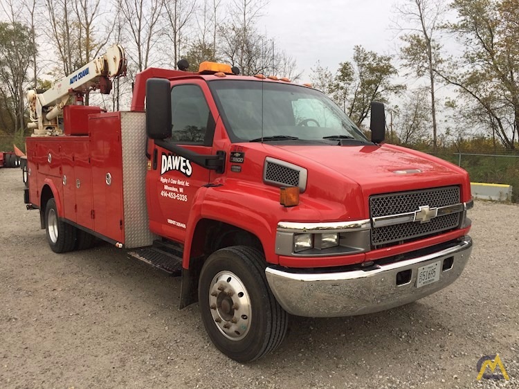 2.5t Auto Crane 5005EH Service Crane on Chevrolet C5500 Mechanic's Truck 17