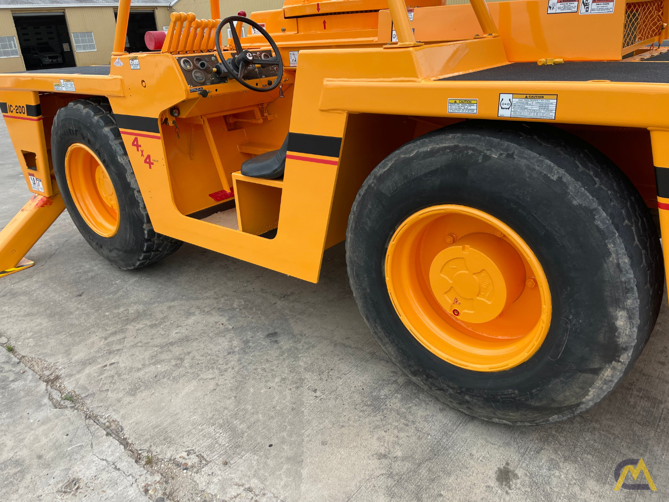 2000 Broderson IC-200-3D 15-Ton Carry Deck Crane 4