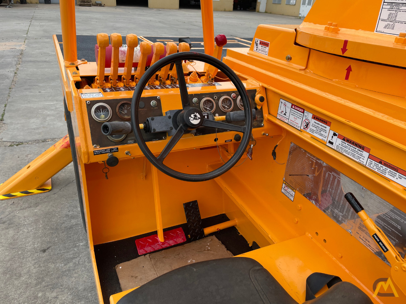 2000 Broderson IC-200-3D 15-Ton Carry Deck Crane 5