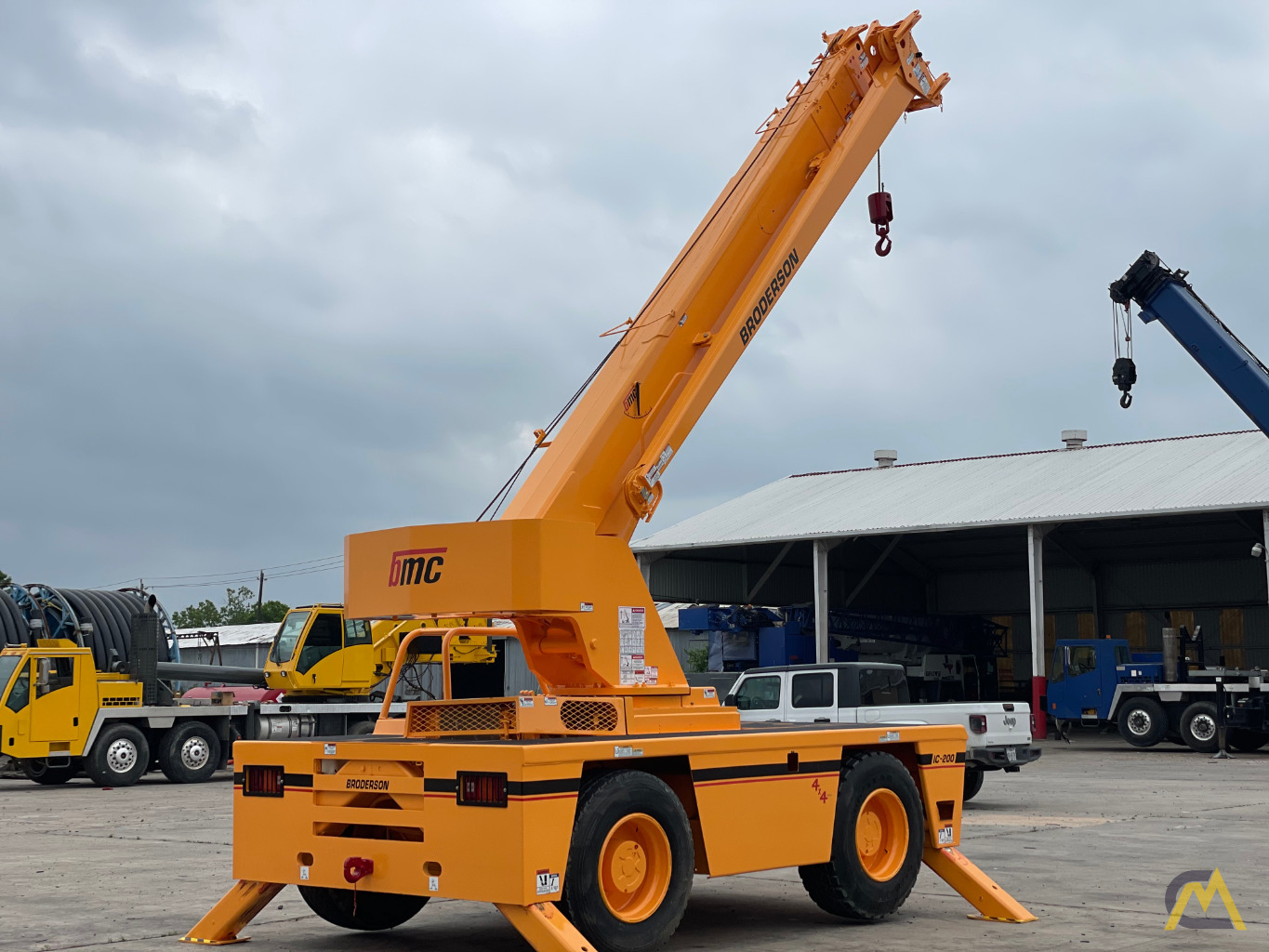 2000 Broderson IC-200-3D 15-Ton Carry Deck Crane 2