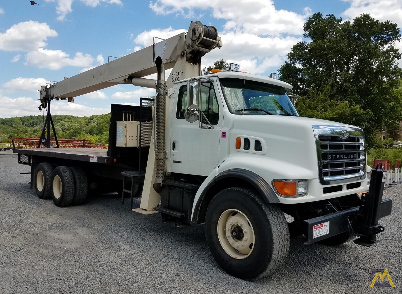2000 NATIONAL 681C 1