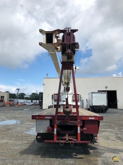 2000 USTC 2500JBT 25-Ton Boom Truck Crane 18