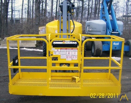 Grove A60J Articulating Boom Lift 4