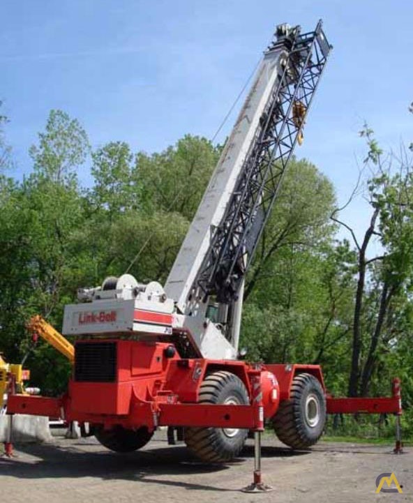 Link-Belt RTC-8060 60-ton Rough Terrain Crane 5