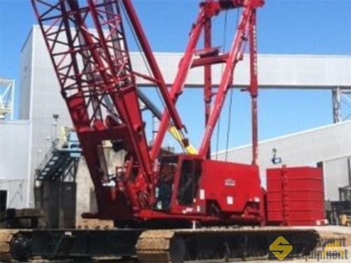 2001 Manitowoc 2250 S3 300-Ton Lattice Boom Crawler Crane 0
