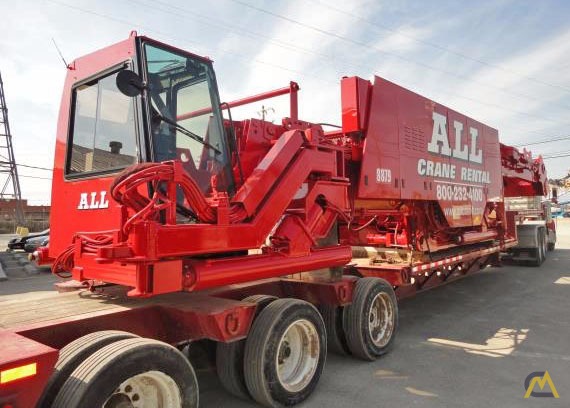 2001 Manitowoc 2250 300-Ton Lattice Boom Crawler Crane 2