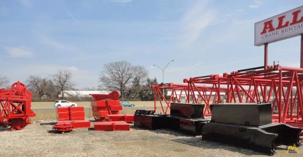 2001 Manitowoc 2250 300-Ton Lattice Boom Crawler Crane 6