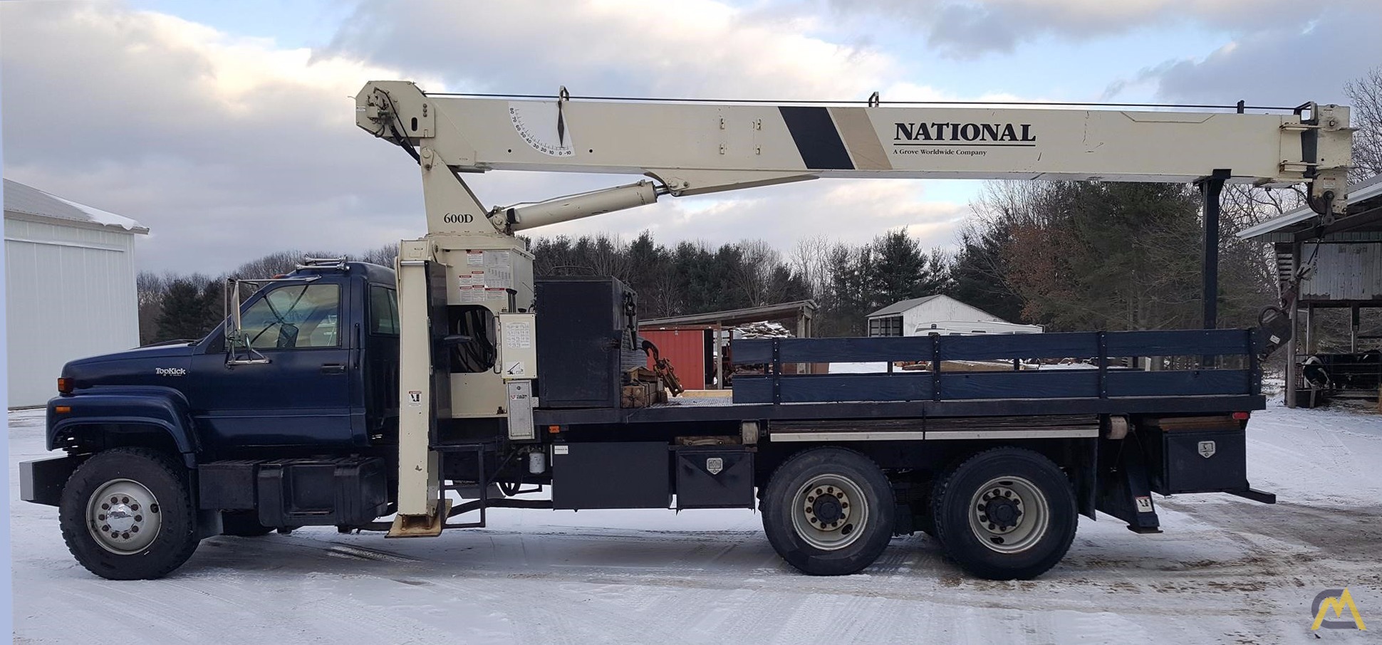 2001 NATIONAL 685D 0