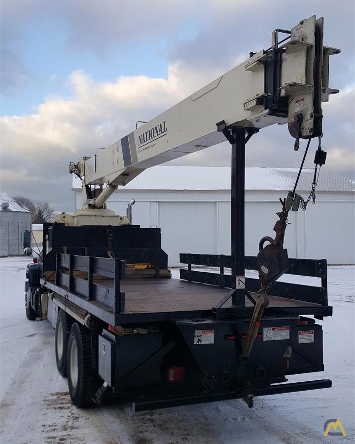 2001 NATIONAL 685D 3