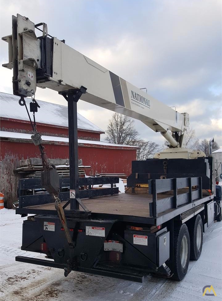 2001 NATIONAL 685D 4