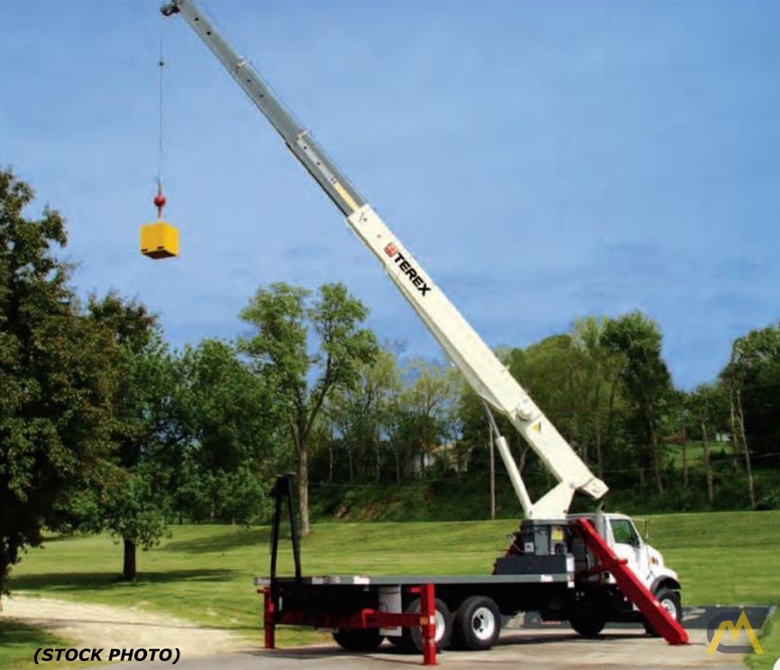 2001 Terex BT 4792 23.5-Ton Boom Truck Crane; CranesList ID: 782 0