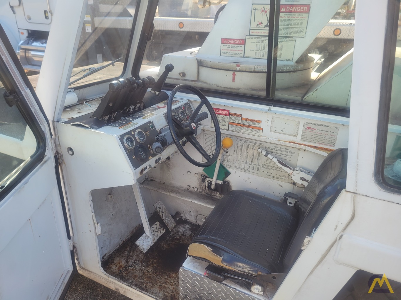 2002 Broderson IC-80-2F 8.5-Ton Carry Deck Crane 7