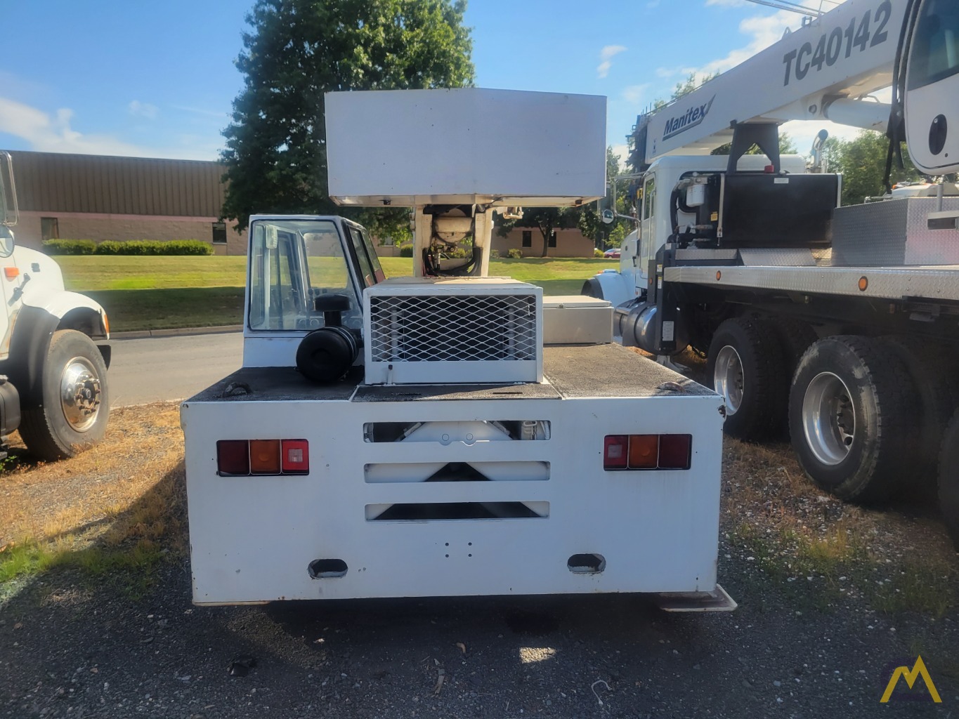 2002 Broderson IC-80-2F 8.5-Ton Carry Deck Crane 5
