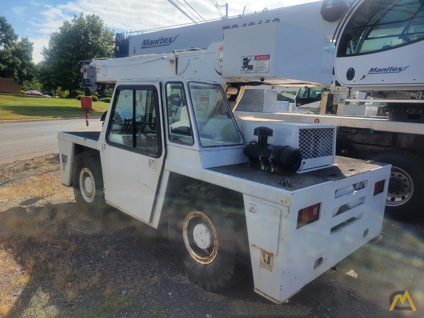 2002 Broderson IC-80-2F 8.5-Ton Carry Deck Crane 4