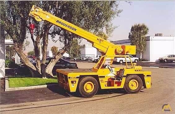 Broderson IC-80-3F 9-Ton Carry Deck Crane 0