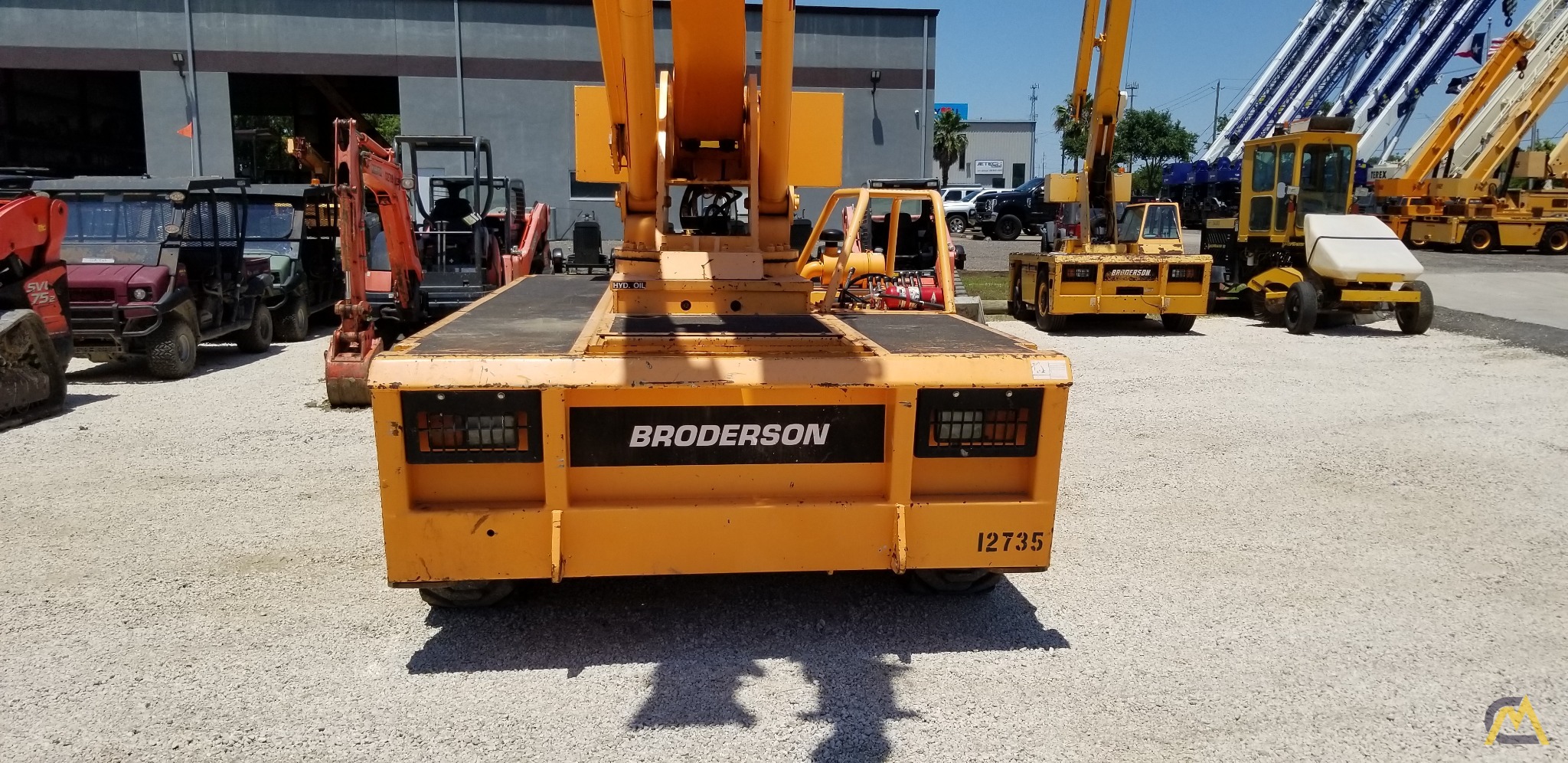 2002 Broderson IC-250-3A 18-Ton Carry Deck Crane 2