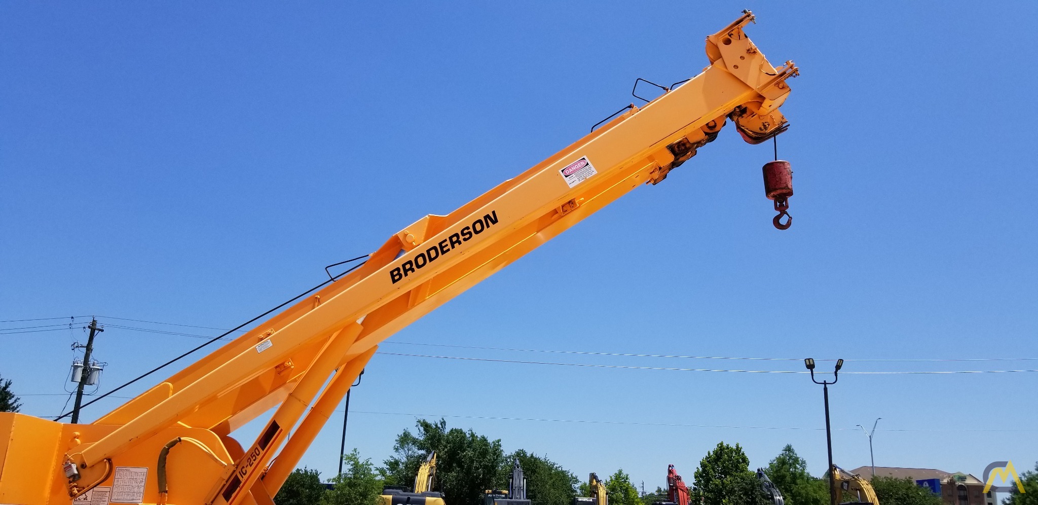 2002 Broderson IC-250-3A 18-Ton Carry Deck Crane 4