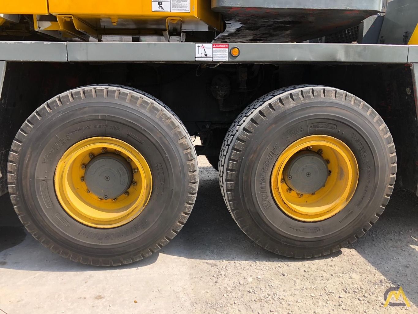Grove GMK5120B 120-Ton (100 Metric Ton) All Terrain Crane 11