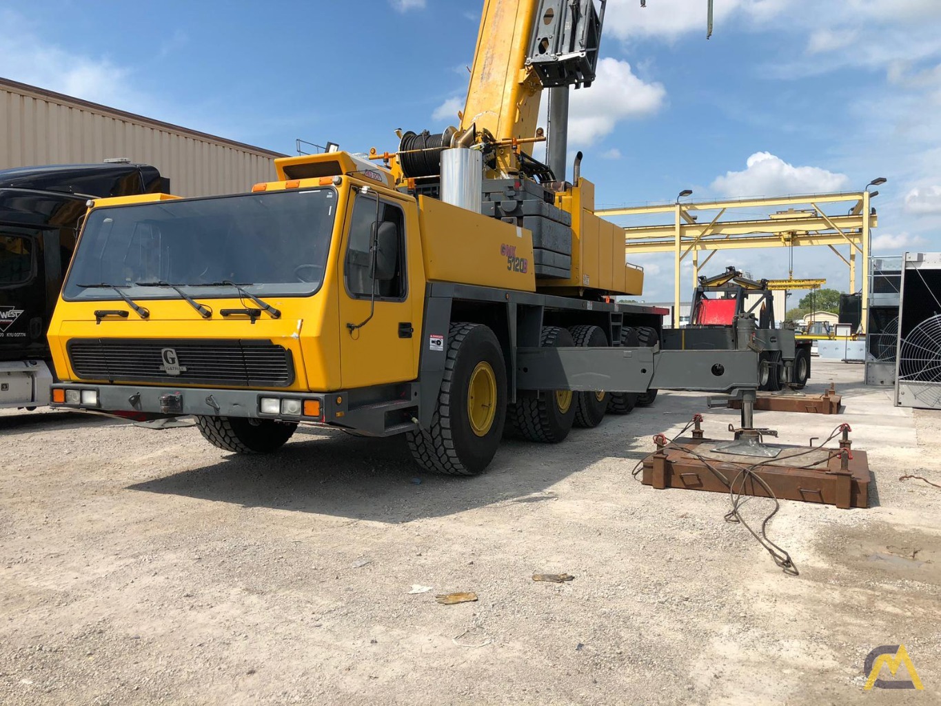 Grove GMK5120B 120-Ton (100 Metric Ton) All Terrain Crane 3