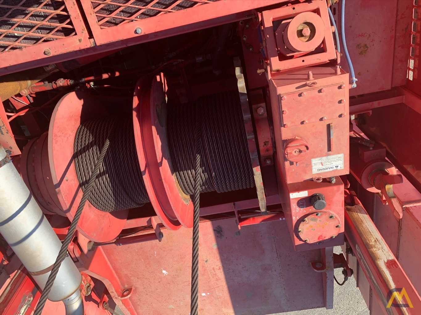 2002 Manitowoc 2250 300-Ton Lattice Boom Crawler Crane 3